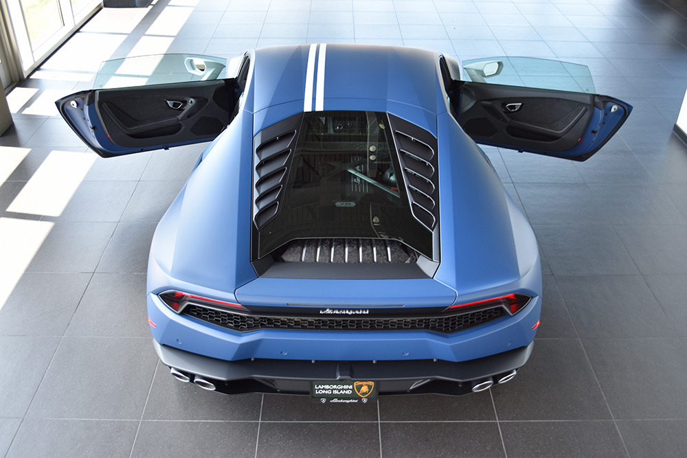 Driving Lamborghini's $600,000 Ultra-Powerful Plug-In Hybrid | Penta