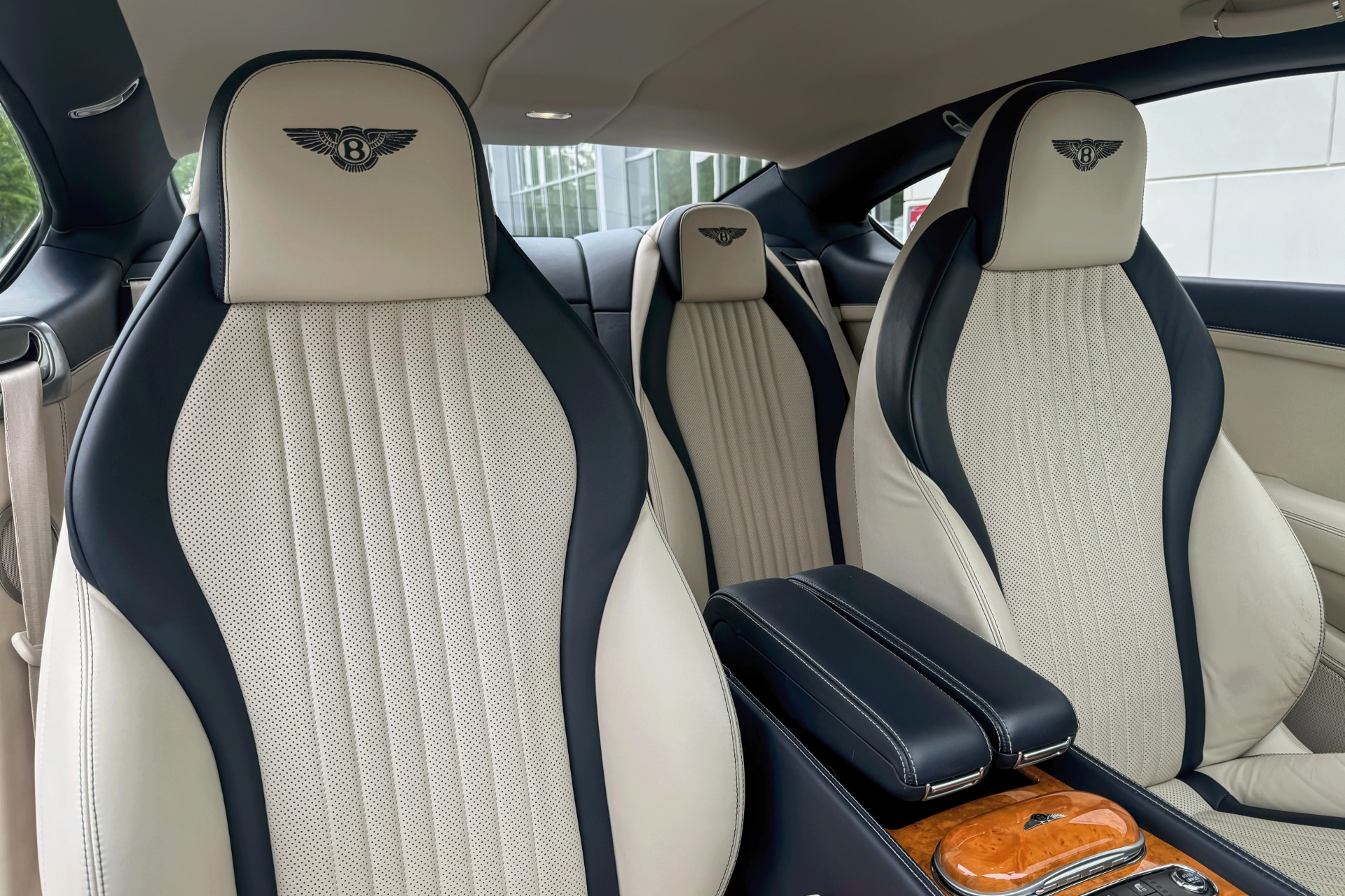 東京ディズニー リゾートロードスターコンバーティブル2015.2016.2017 Used 2017 Bentley Continental GT V8 GT V8 For Sale ($79,900