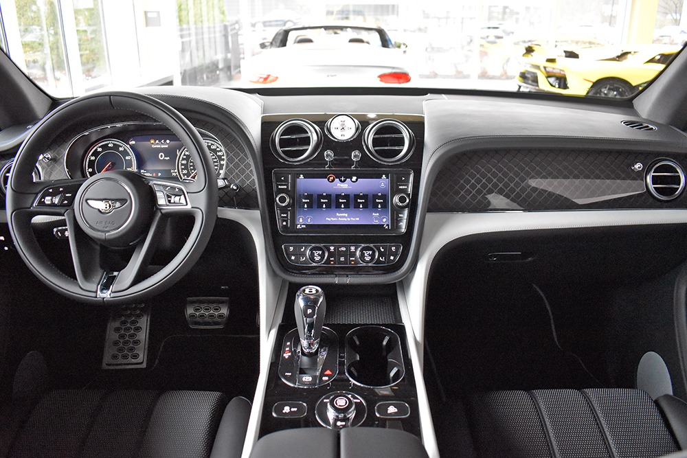 【新品・タグ付き】ルベン・ディアス ＃６ ベンフィカ ２０／２１（H） New 2020 Bentley Bentayga V8 Design Series For Sale (Sold