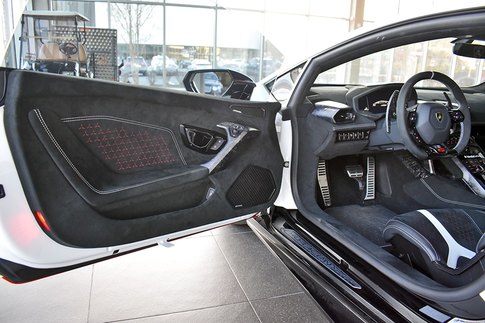 Used 2018 Lamborghini Huracan LP 640-4 Performante For Sale