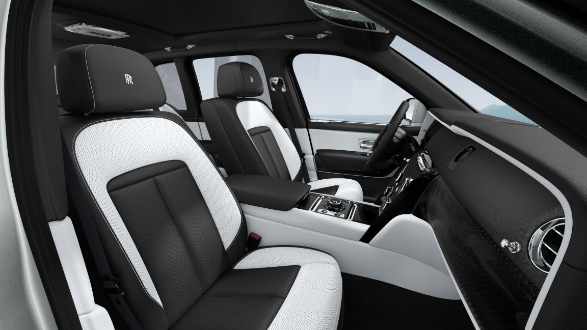 New 2023 Rolls-Royce Cullinan Black Badge For Sale (Sold