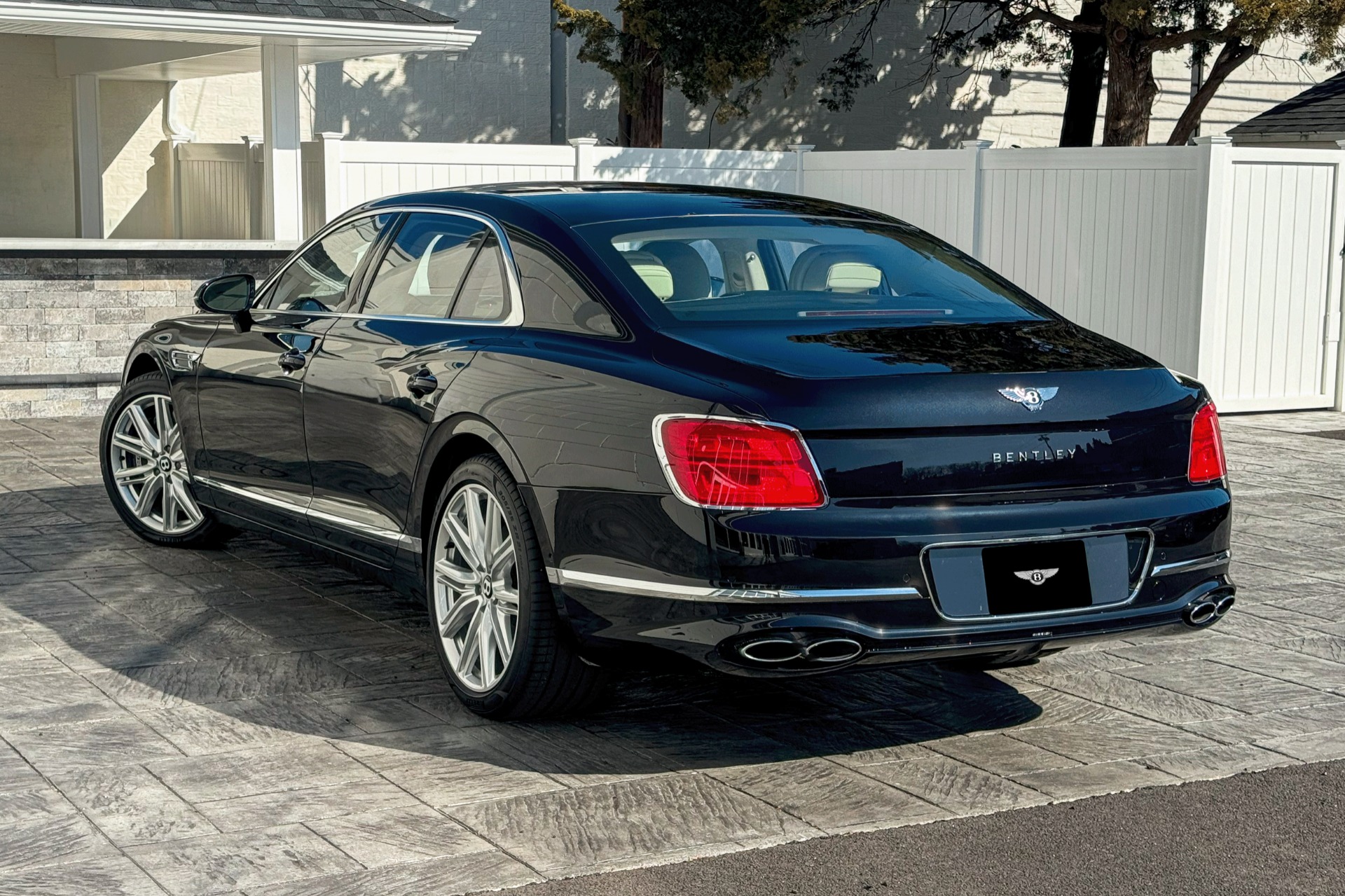 Used 2023 Bentley Flying Spur V8 V8 For Sale ($206,350 Used 2023 Bentley Flying Spur V8 V8 For Sale ($206,350