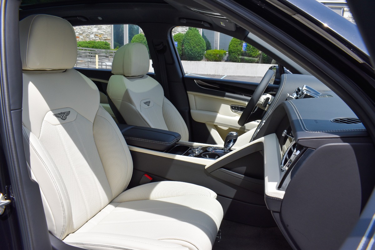 Used 2023 Bentley Bentayga EWB V8 For Sale (Sold) | Bentley Used 2023 Bentley Bentayga EWB V8 For Sale (Sold) | Bentley