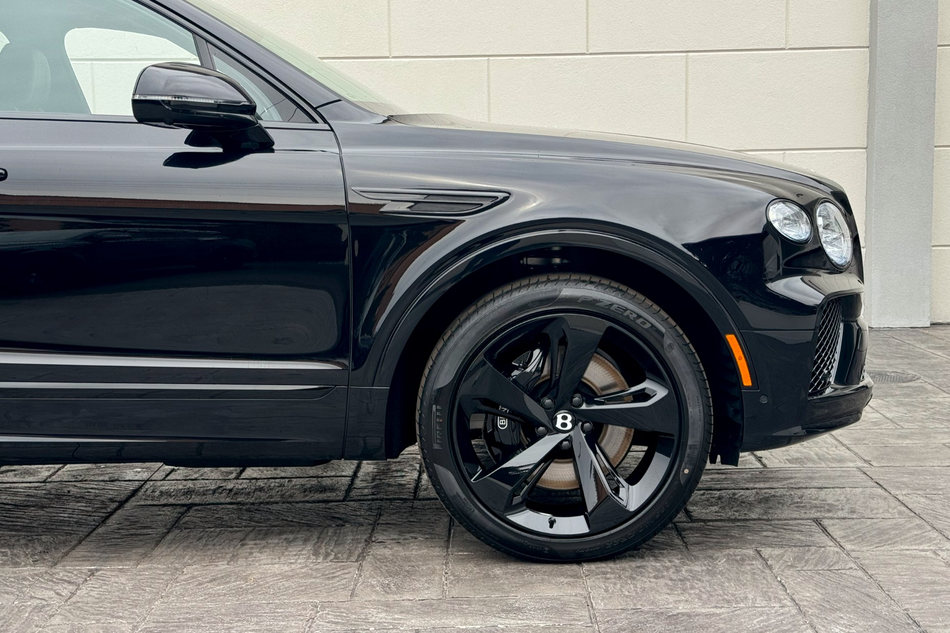 New 2024 Bentley Bentayga V8 For Sale ($197,900) | Bentley