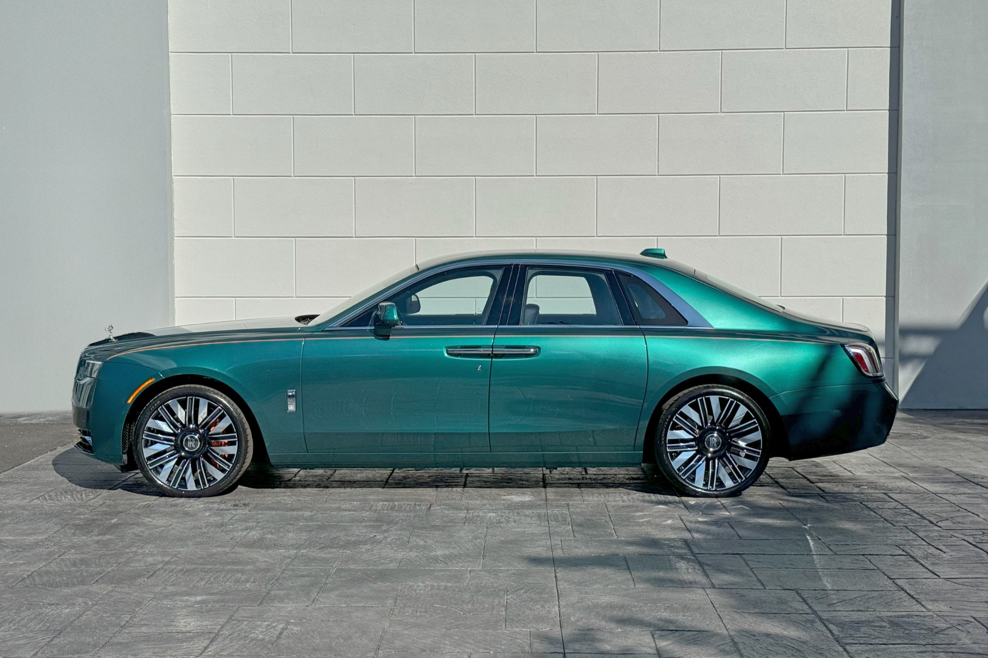 New-2025-Rolls-Royce-Ghost-